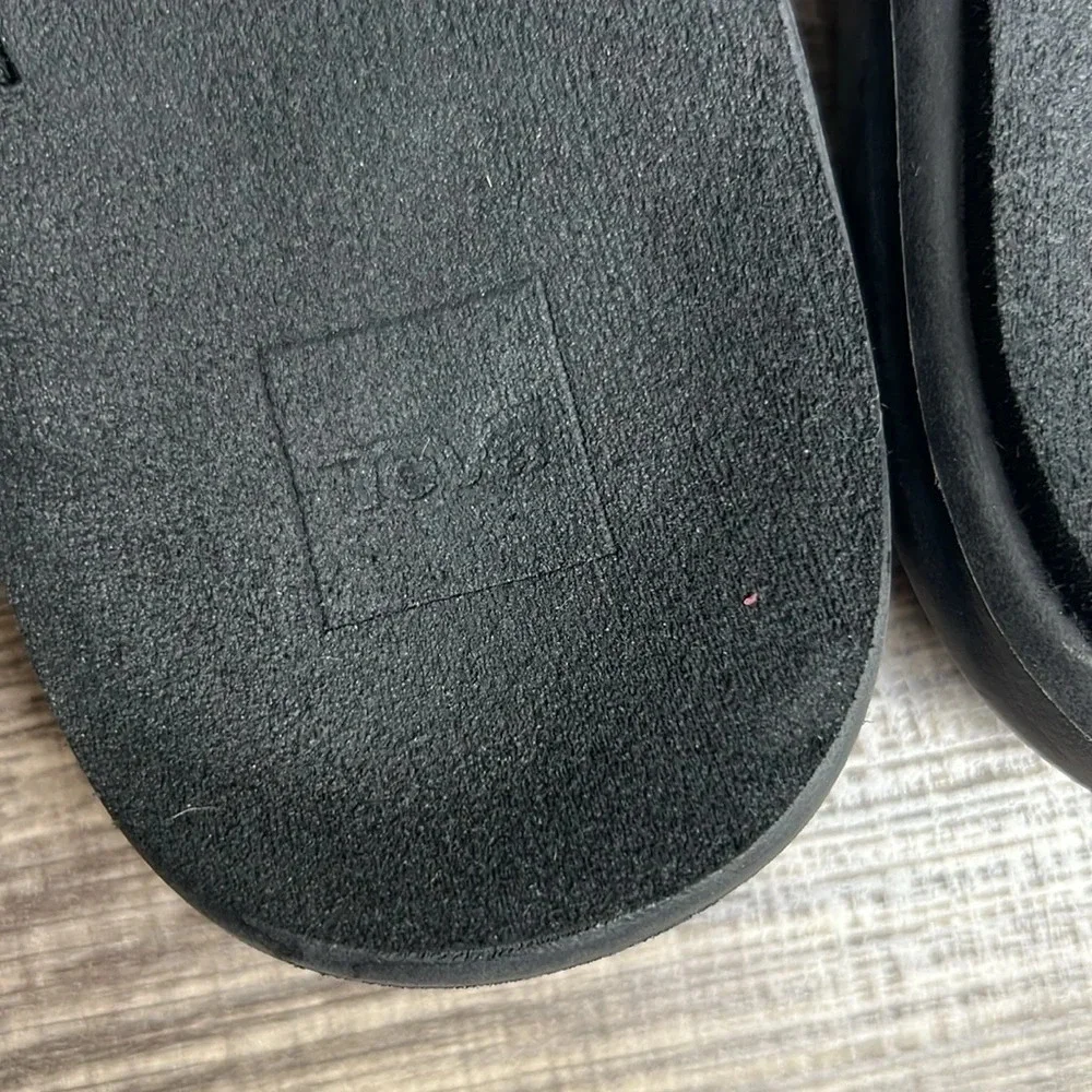 Women’s Teva Sandals Black Size 8